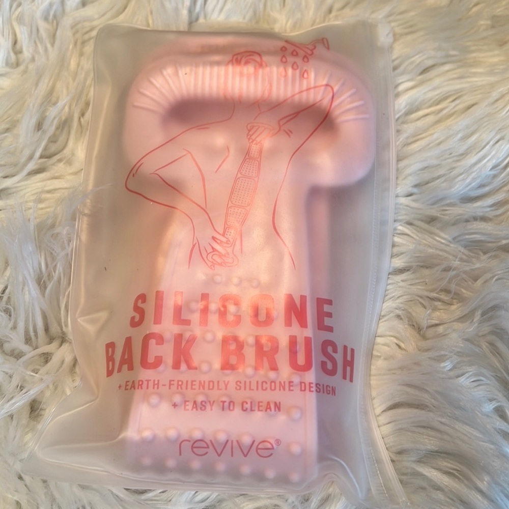 Revive Silicone back brush new